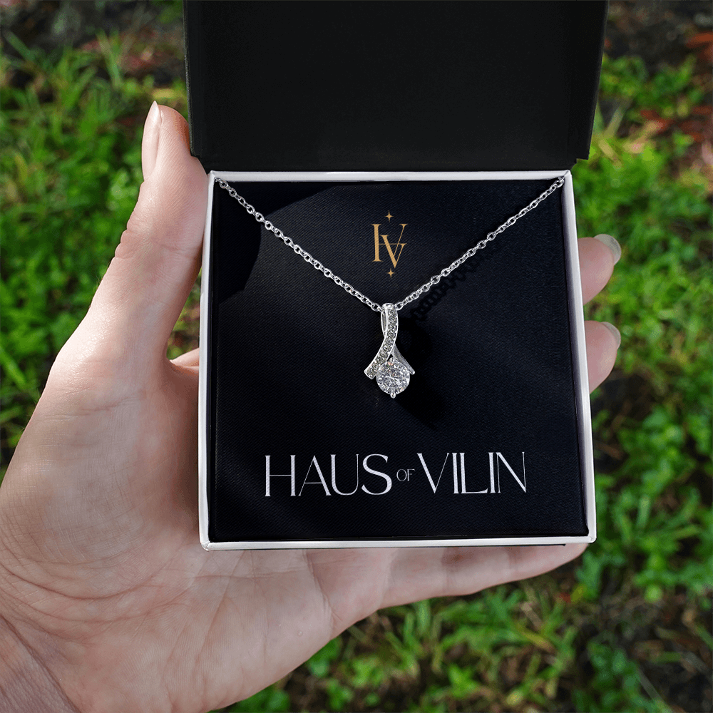 Alluring Beauty Necklace