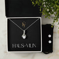 Alluring Beauty Necklace & Earring Set